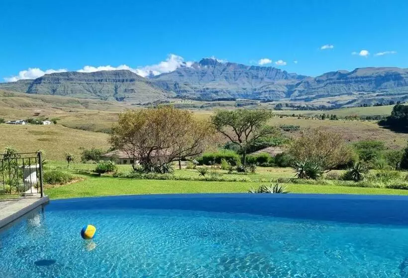 Hotelli Inkungu Lodge