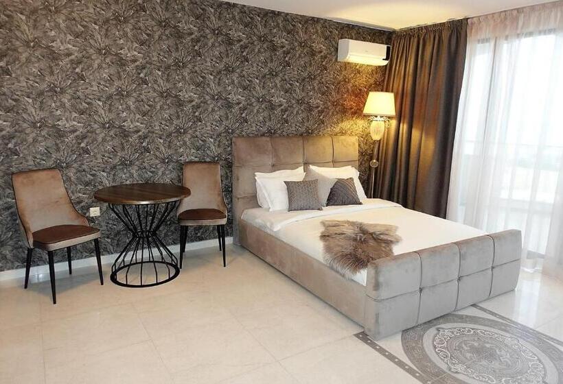 Millennium Apart Complex