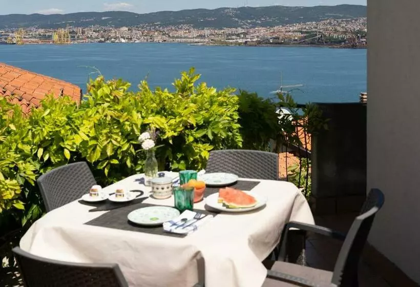 Muggia Uphill B&b
