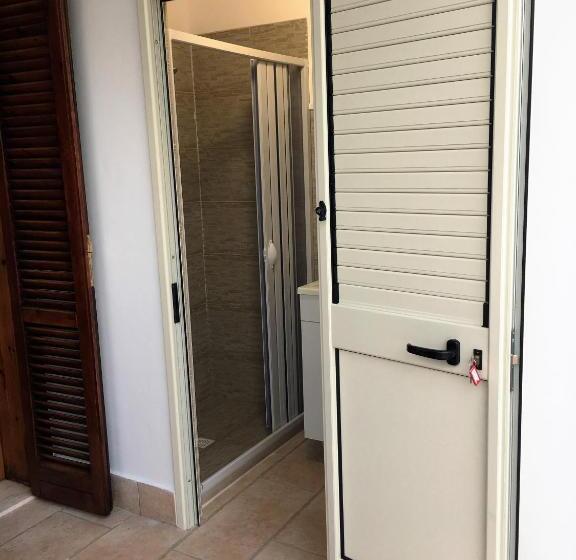 پانسیون Camera Torre Dell Orso