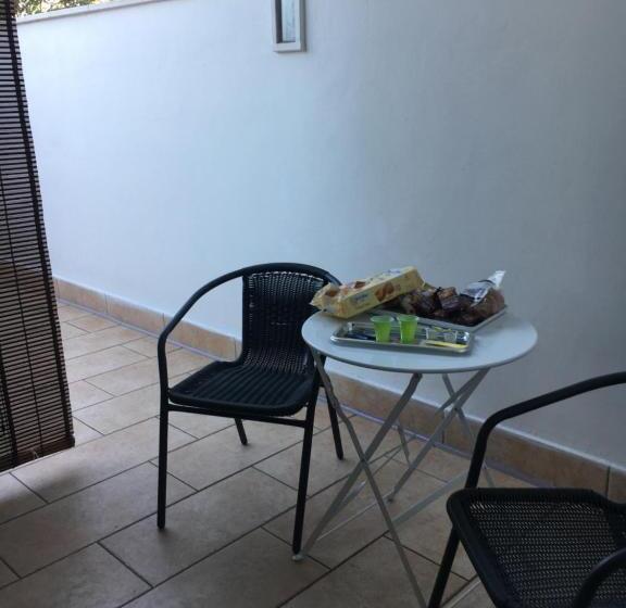 پانسیون Camera Torre Dell Orso