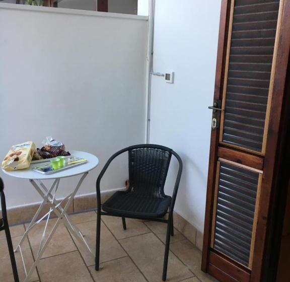 پانسیون Camera Torre Dell Orso