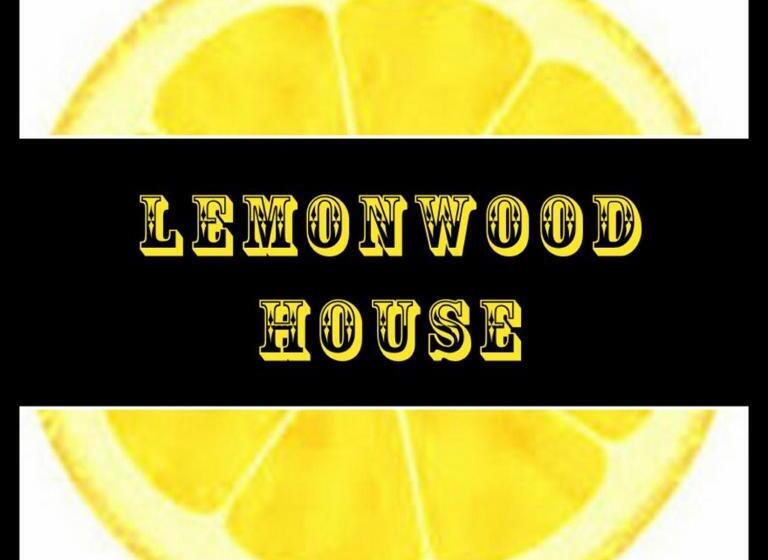 پانسیون Lemonwood House
