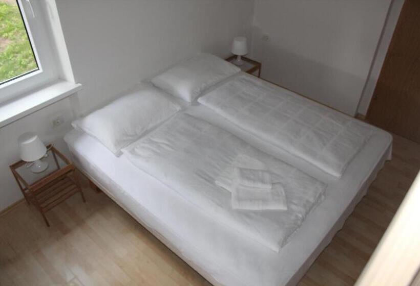 پانسیون Lemonwood House