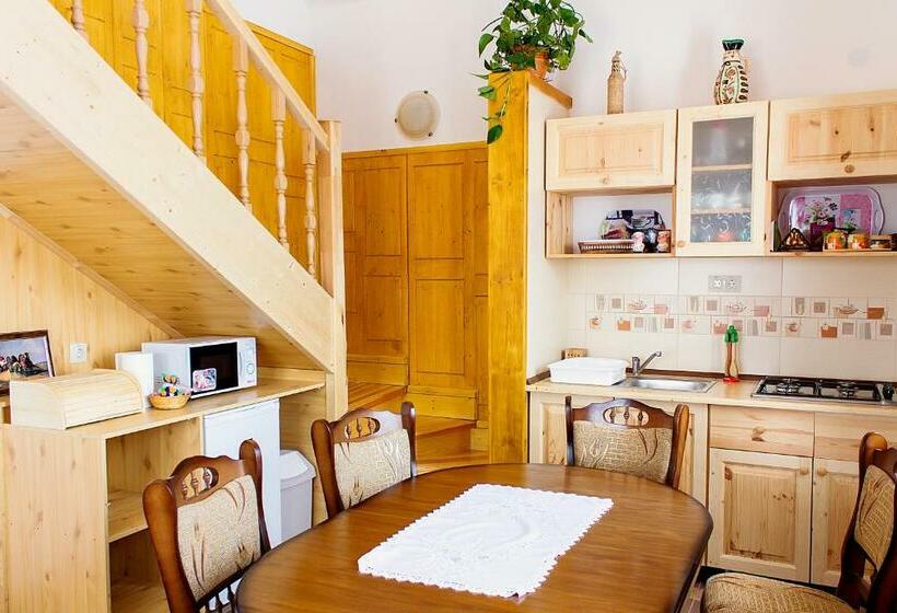 פנסיון Rózsa Domb Vendégház