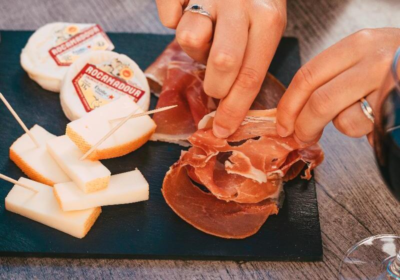 ホテル Logis Hôtel Aux Berges De L Aveyron