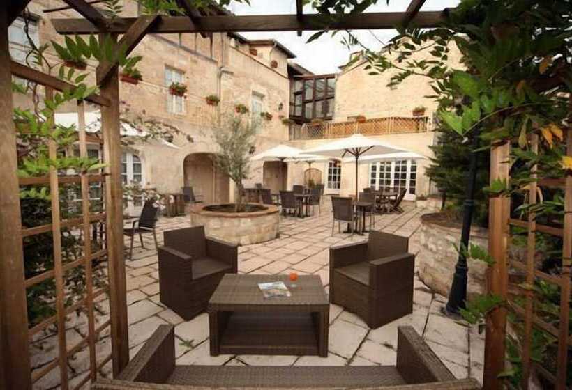 ホテル Des Consuls