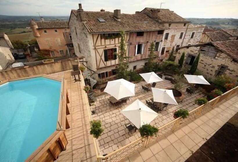 ホテル Des Consuls