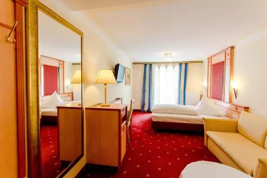 Отель Gasthof Haas