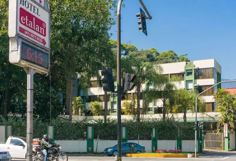 酒店 Harbor Inn Jaragua