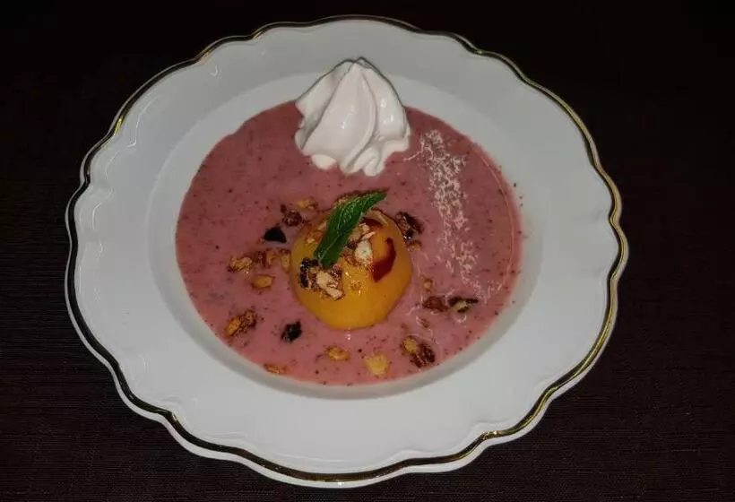 Logis Hotels   Hôtel   Restaurant   Bar   Le Sapin Fleuri