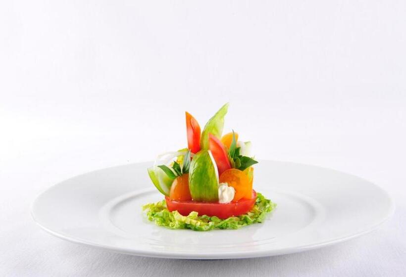 Отель Le Viscos