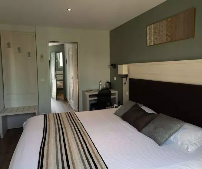 Logis Hotel Restaurant L Escapade