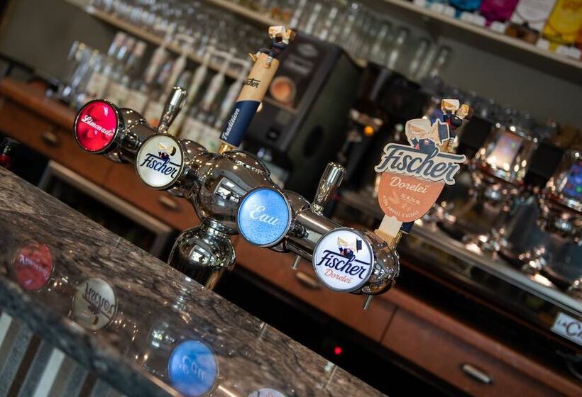 Logis Hotel Restaurant L Escapade