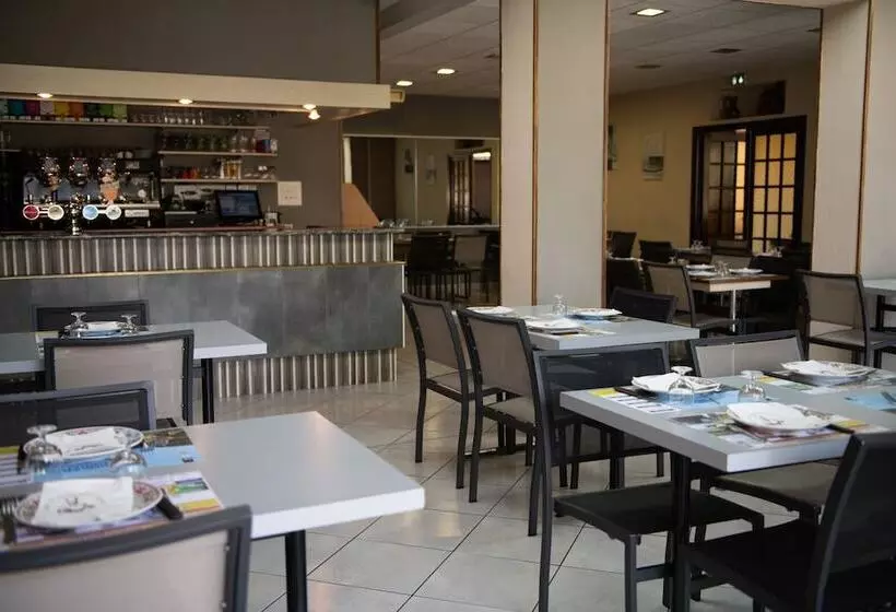 Logis Hotel Restaurant L Escapade