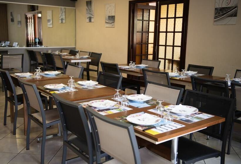 Logis Hotel Restaurant L Escapade