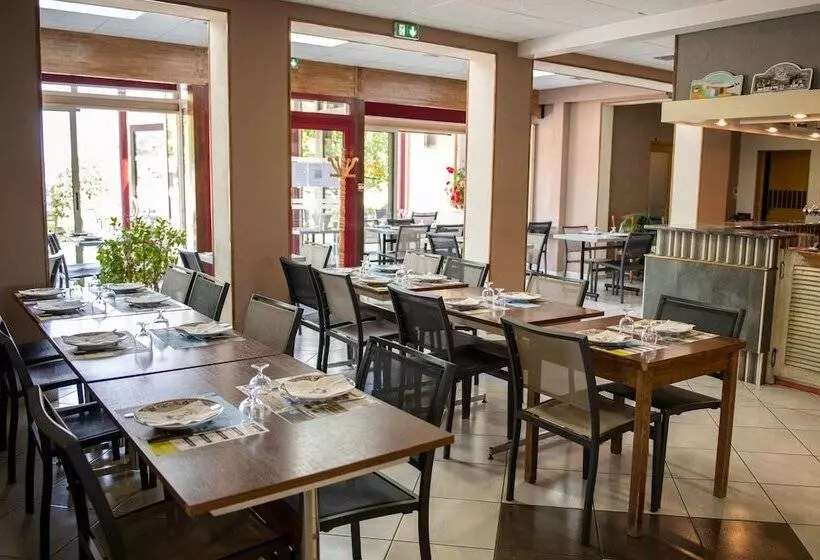 Logis Hotel Restaurant L Escapade