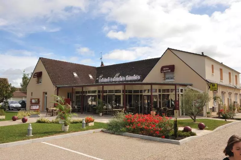 Logis Hotel Restaurant L Escapade