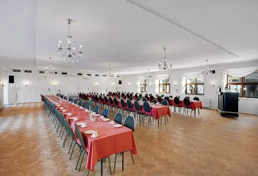 호텔 Phønix Brønderslev