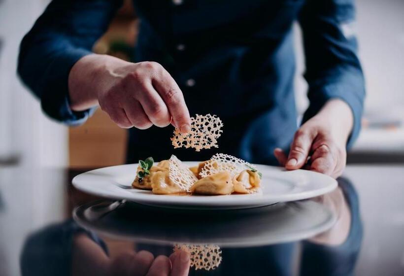 ホテル Relais Castello Di Razzano