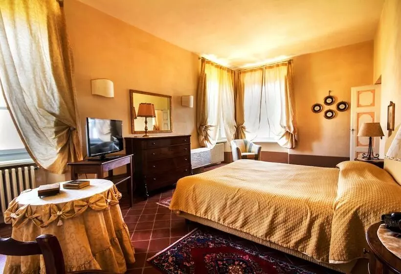 فندق Relais Castello Di Razzano