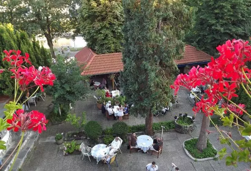 Отель Weisses Ross