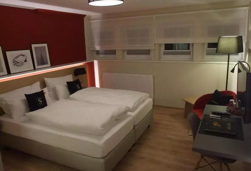 Пансион Der Stahlberg Hotel & Restaurant