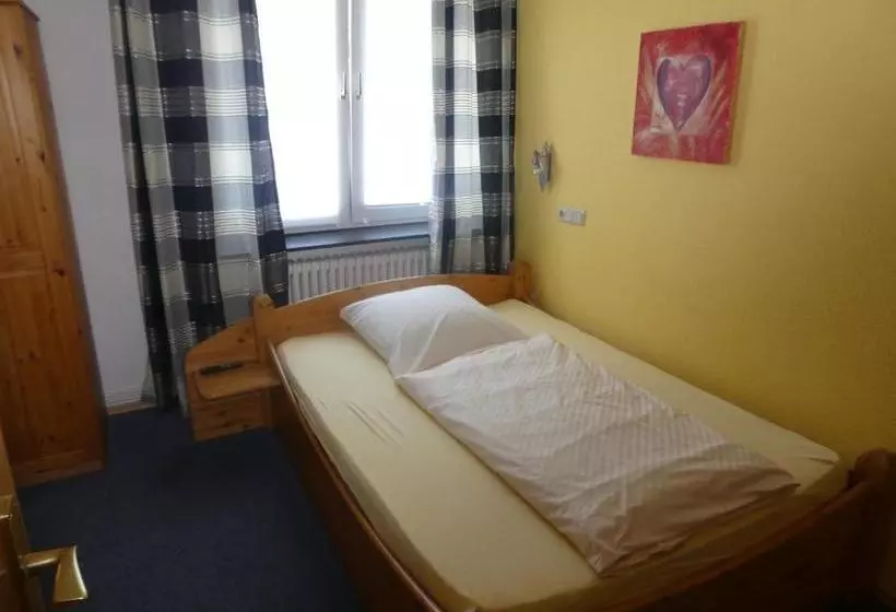 פנסיון Gasthof Zur Querenburg