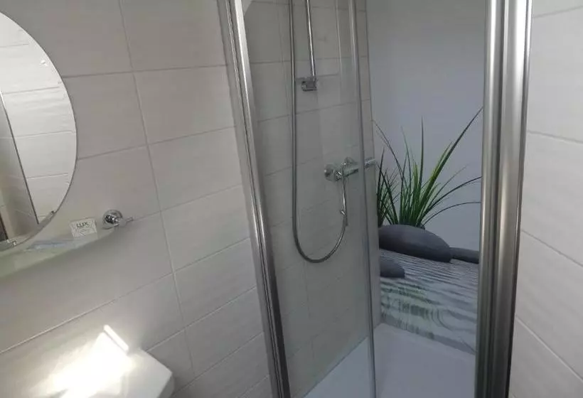 פנסיון Gasthof Zur Querenburg