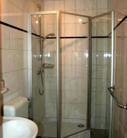 פנסיון Gasthof Zur Querenburg