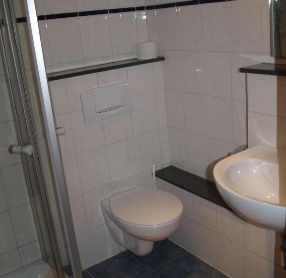 פנסיון Gasthof Zur Querenburg