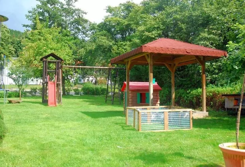 פנסיון Gasthof Zur Querenburg