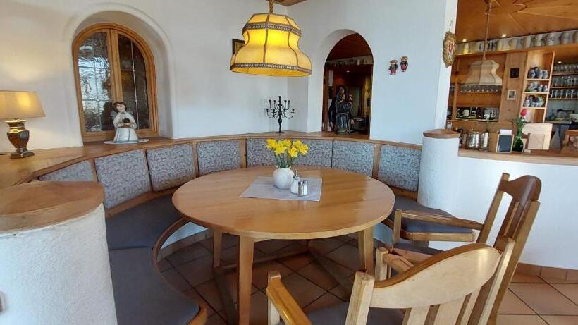 Пансион Restaurant Kreuzhuber