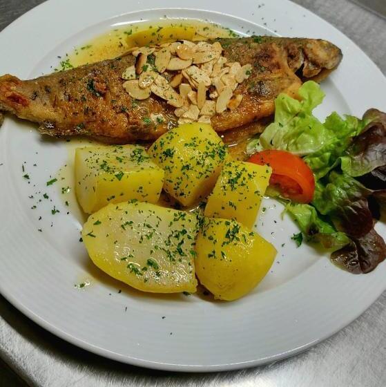 Пансион Restaurant Kreuzhuber