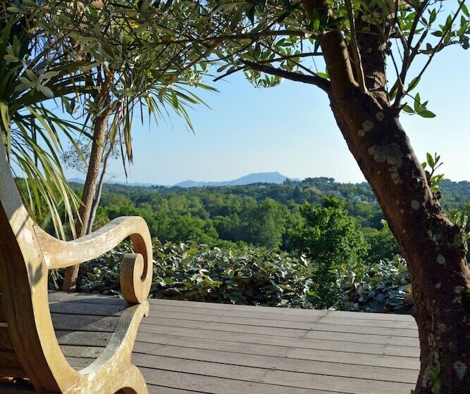 مبيت وإفطار Atlantikoa