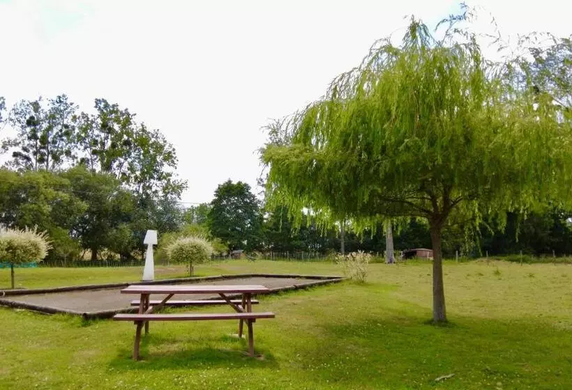 Aamiaismajoitus (B&B) Domaine De La Besnerie Gites Avec Spa Privatif à 10 Min Du Mont St Michel