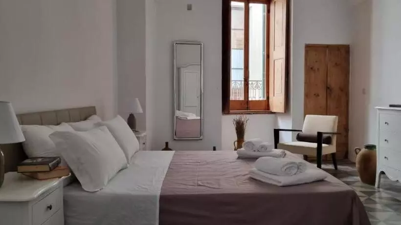 Aamiaismajoitus (B&B) Palazzo Donna Chicchi