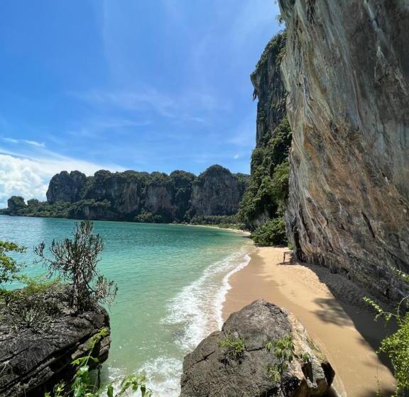 Dream Valley Resort, Tonsai Beach