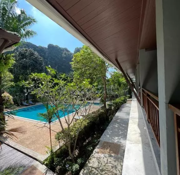 Dream Valley Resort, Tonsai Beach