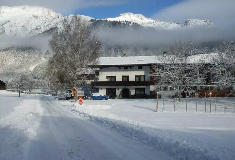 Hotelli Gästehaus Gapp