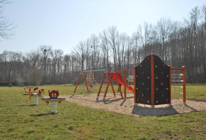 펜션 Baloncentrum Břestek