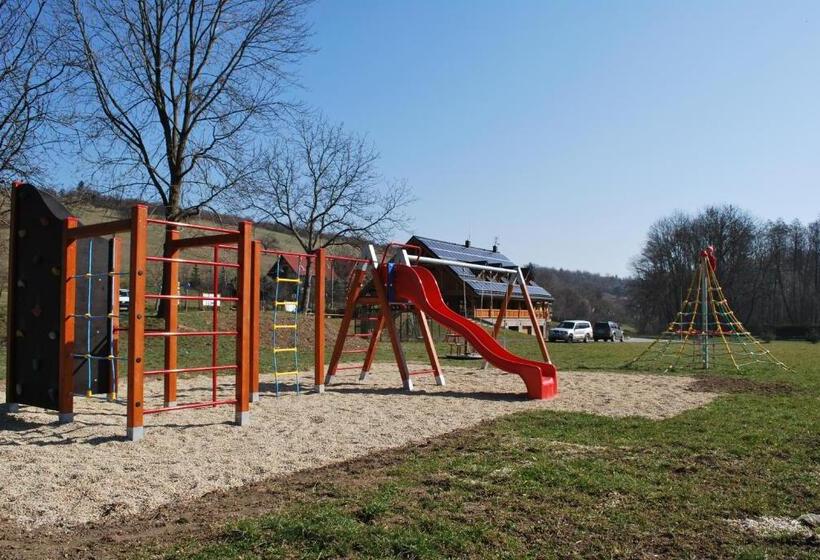 펜션 Baloncentrum Břestek