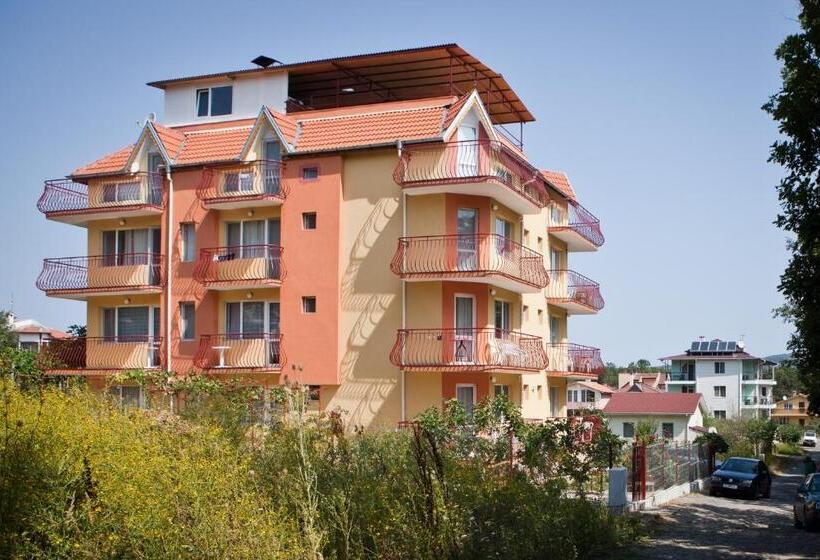 پانسیون Guest House Villa Rose