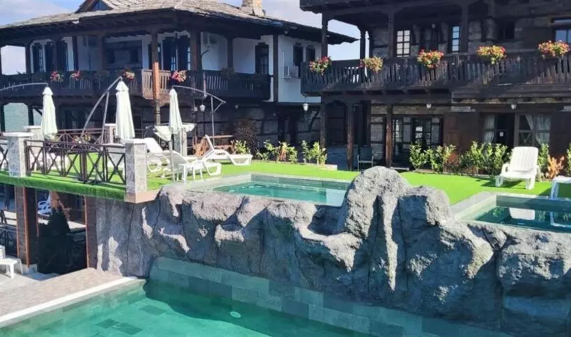 Majatalo Leshtenski Rai Guest House