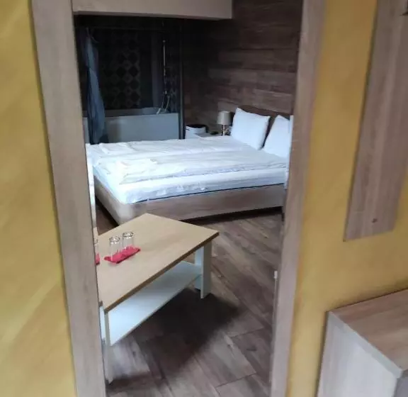 Majatalo Leshtenski Rai Guest House