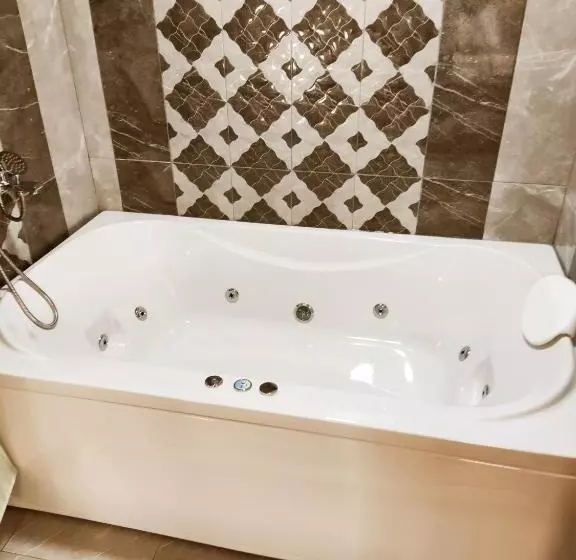 Majatalo Leshtenski Rai Guest House