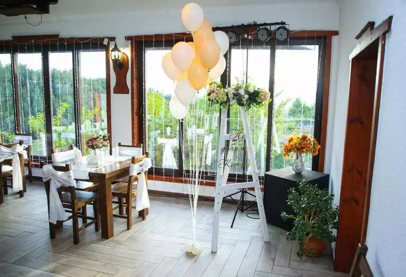 Majatalo Leshtenski Rai Guest House