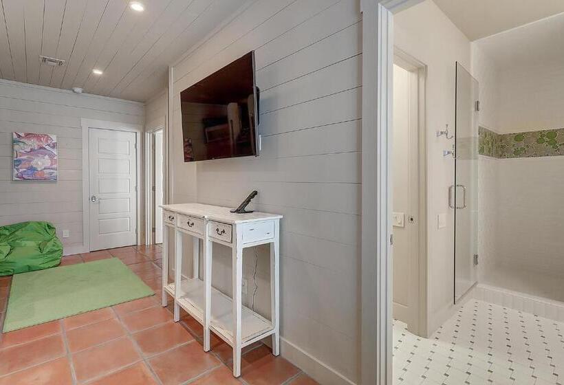 Terrance Point 190 Se