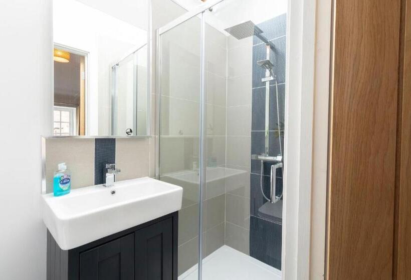 The Olde Coach House