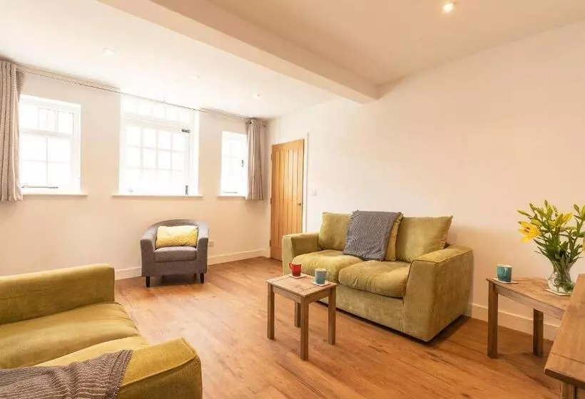 The Olde Coach House